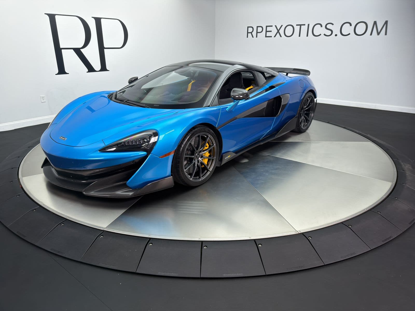 2019 MCLAREN 600LT Base