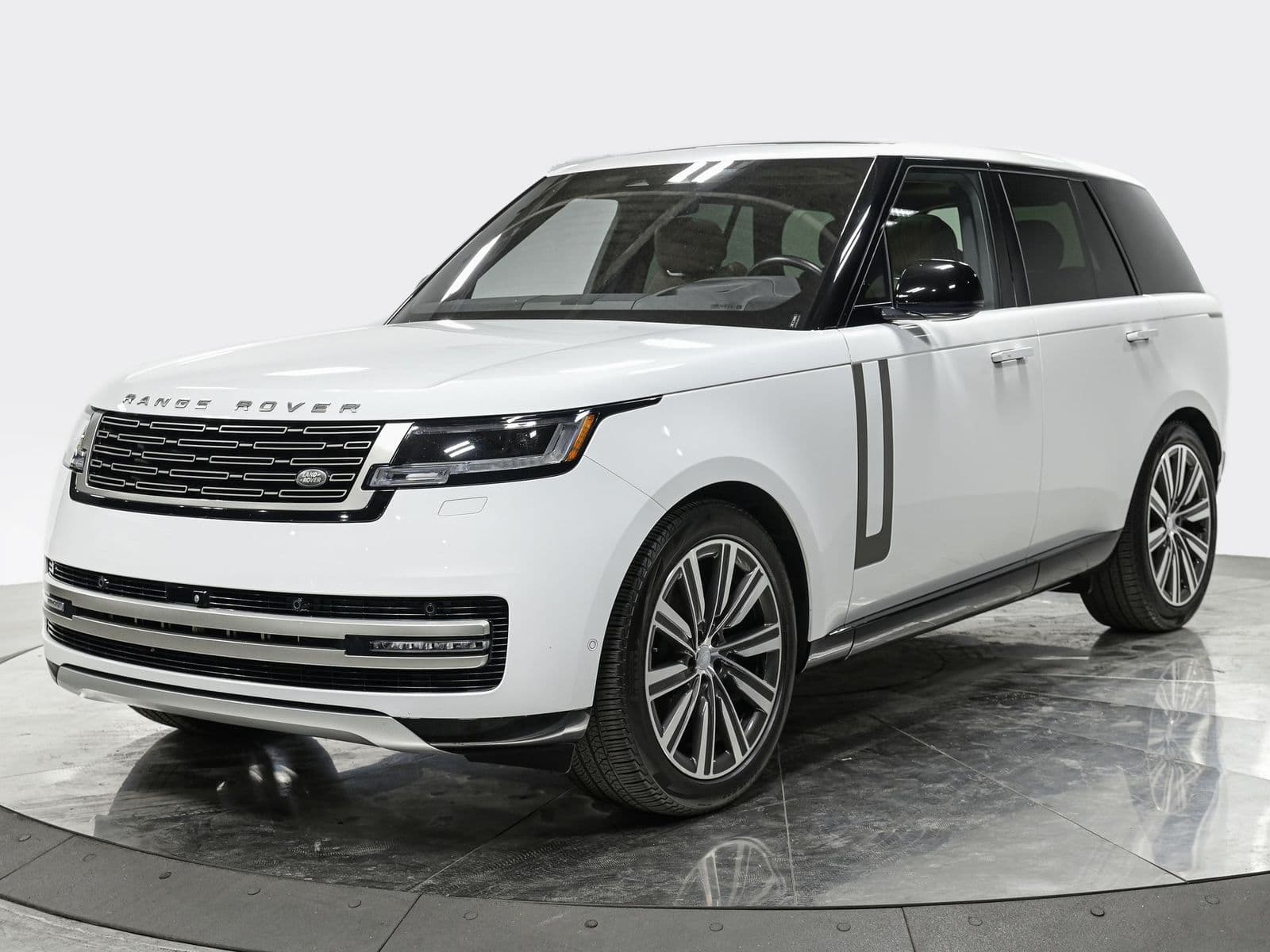 2023 LAND ROVER RANGE ROVER SE