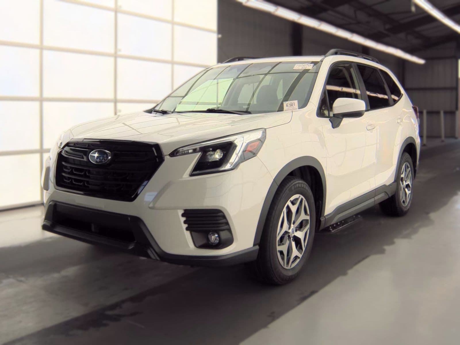2024 SUBARU FORESTER Premium