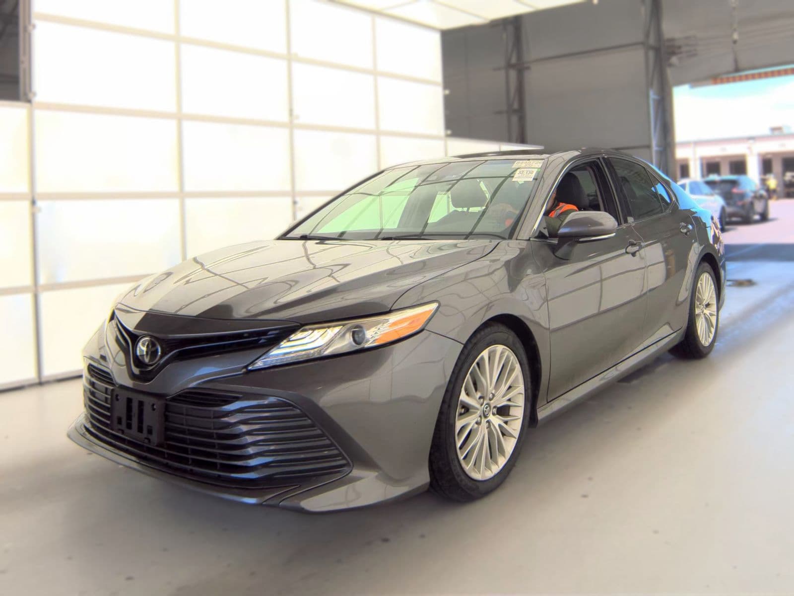2019 TOYOTA CAMRY XLE