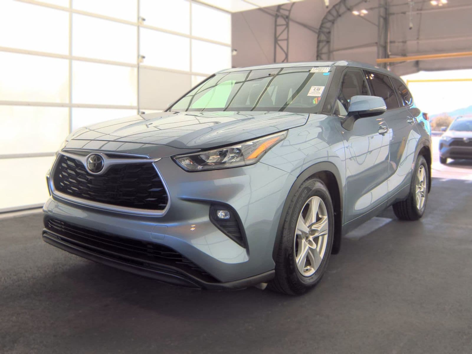 2020 TOYOTA HIGHLANDER LE