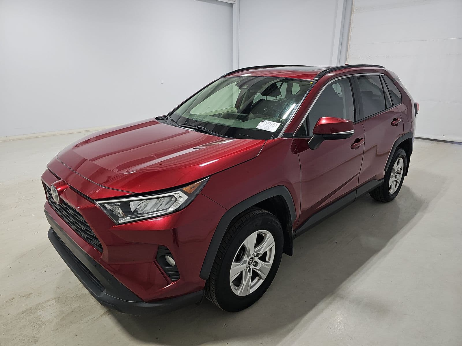 2019 TOYOTA RAV4 XLE
