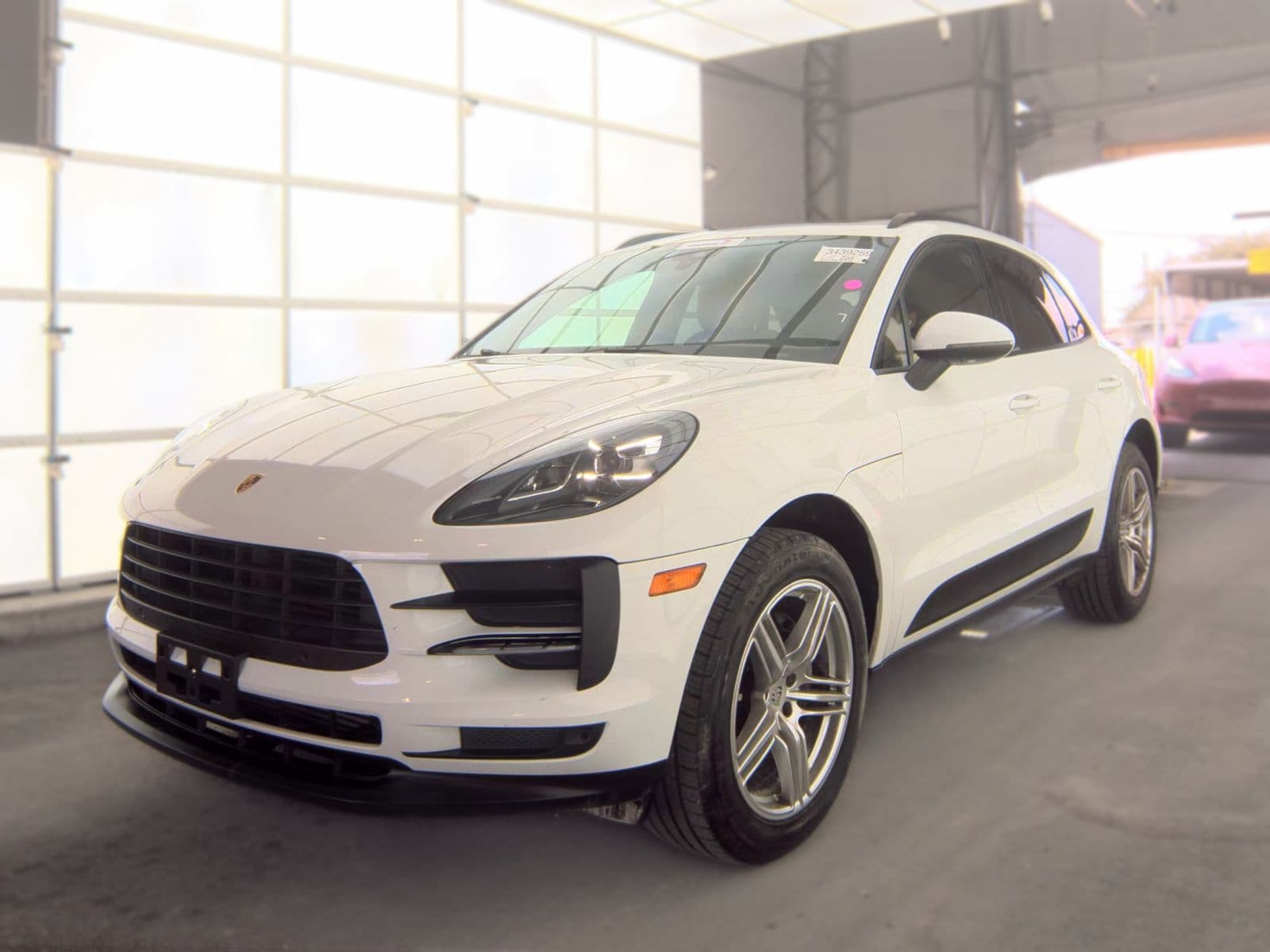 2019 PORSCHE MACAN Base