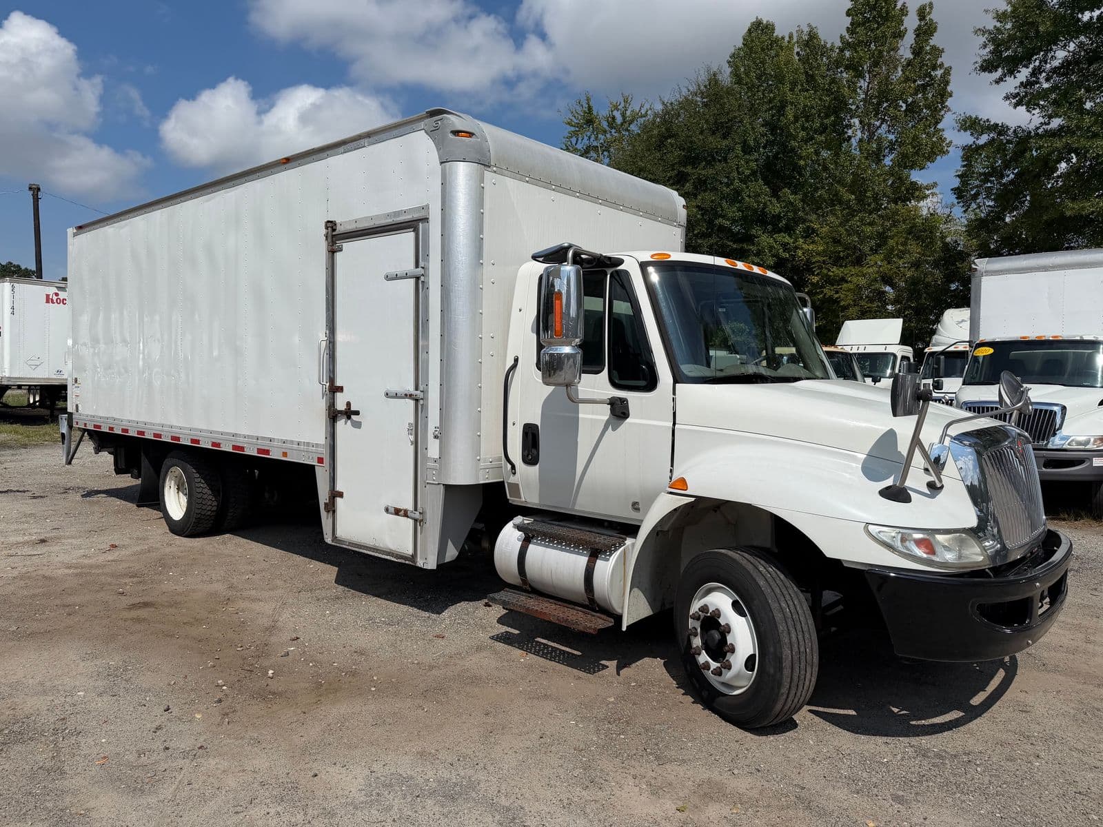 2019 INTERNATIONAL 4000 4300 LP
