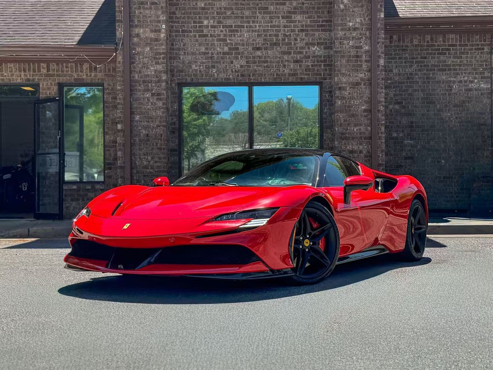 2022 FERRARI SF90 STRADALE Base