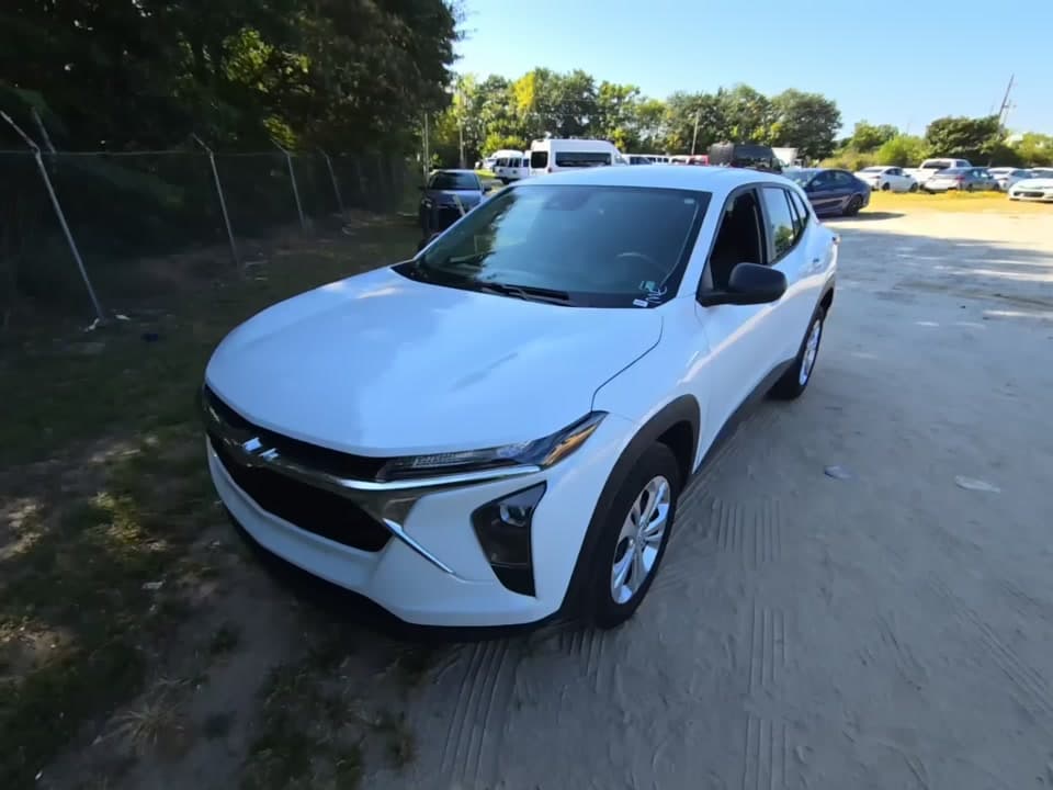 2026 CHEVROLET TRAX LS 1