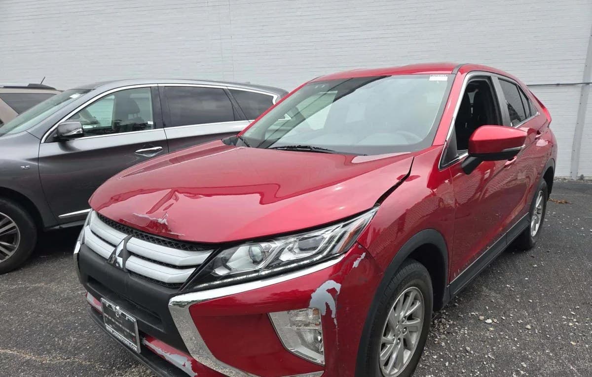 2019 MITSUBISHI ECLIPSE CROSS ES 1