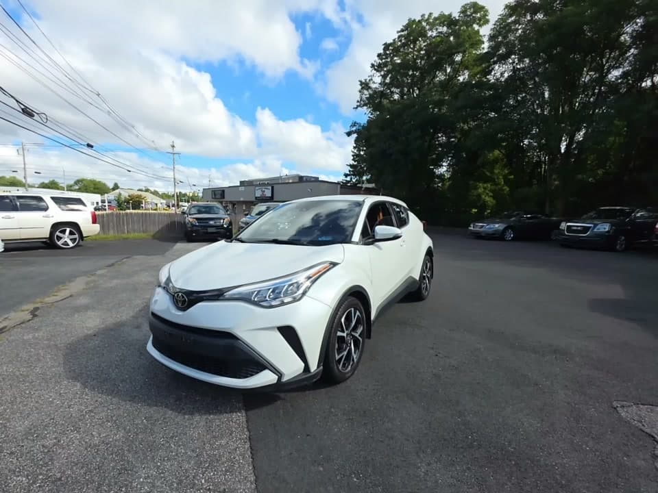 2020 TOYOTA C-HR XLE