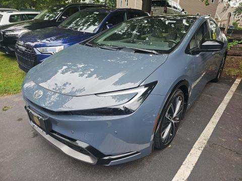2025 TOYOTA PRIUS XLE