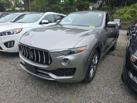 2021 MASERATI LEVANTE Base