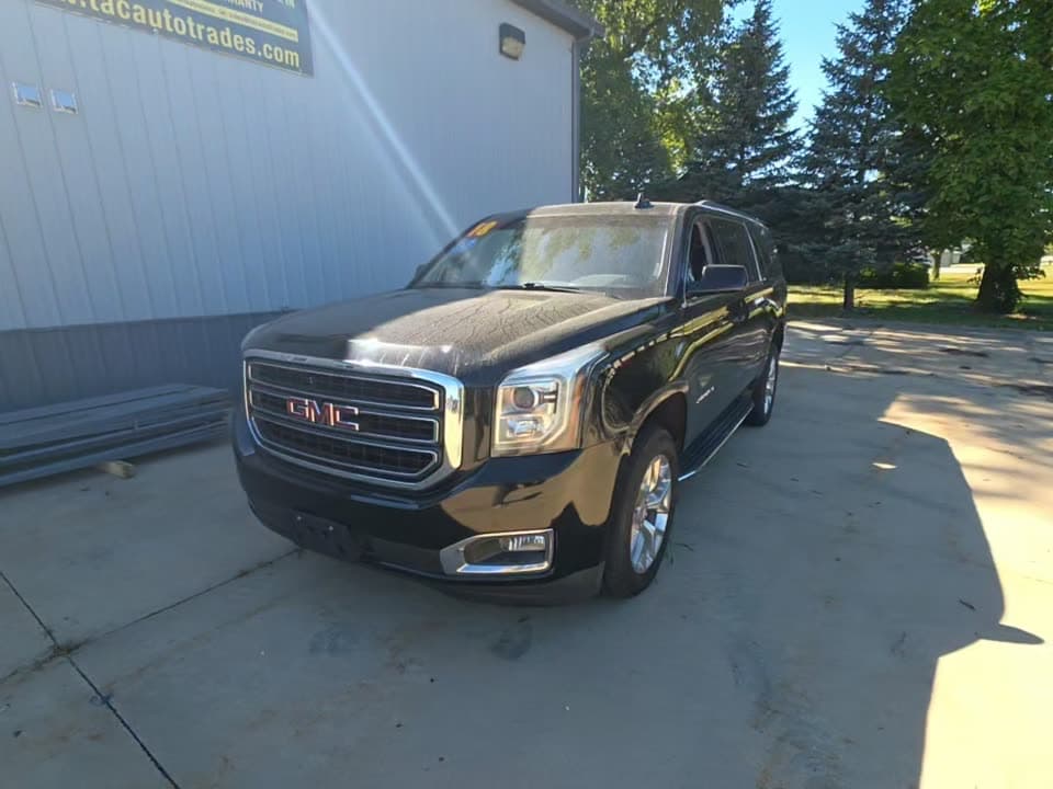 2018 GMC YUKON XL SLE 1