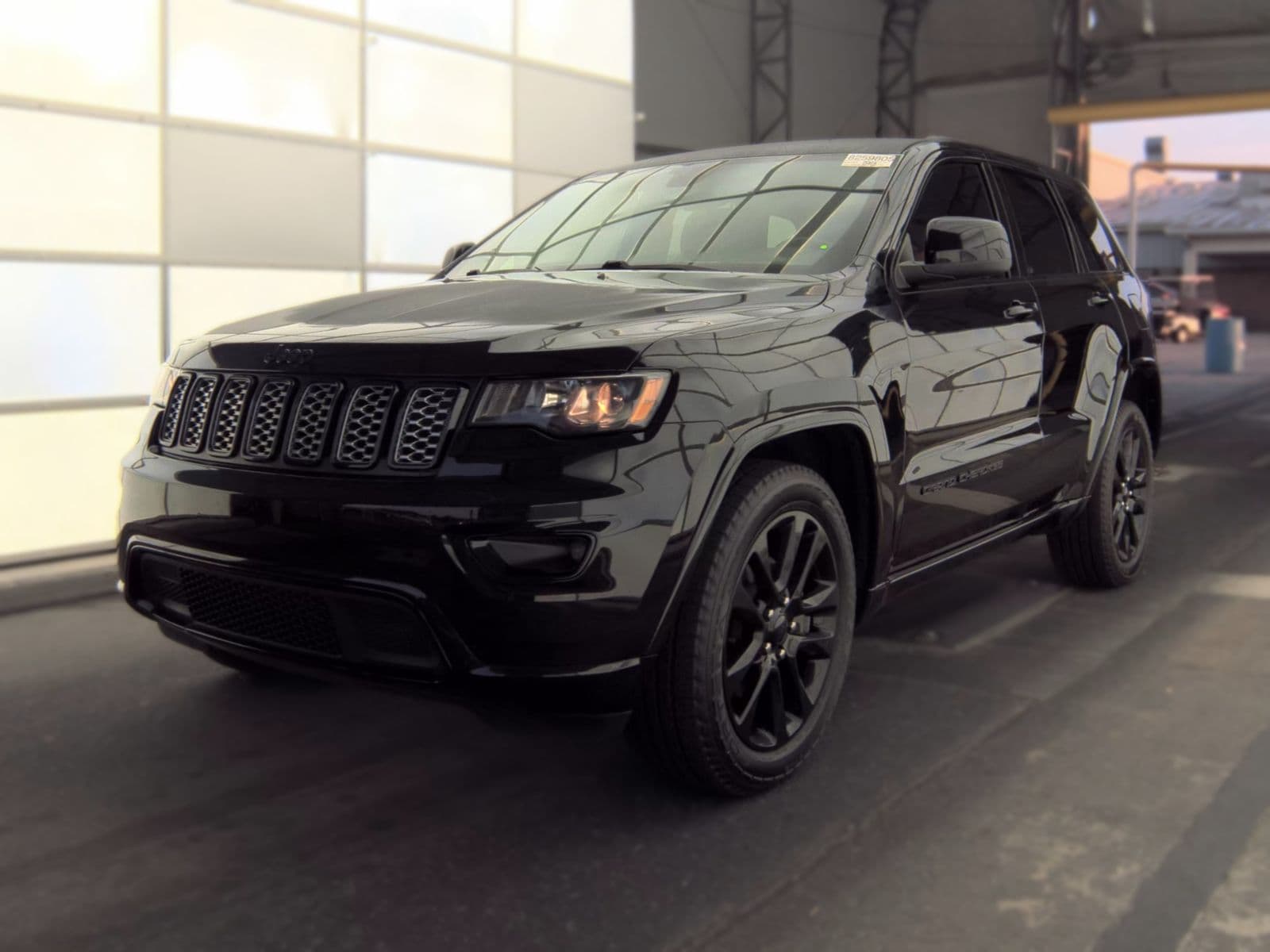 2020 JEEP GRAND CHEROKEE LAREDO ALTITUDE Edition 1