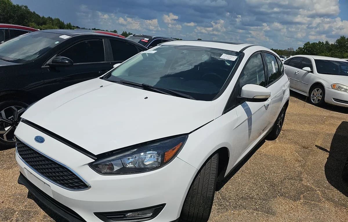 2017 FORD FOCUS SEL 1