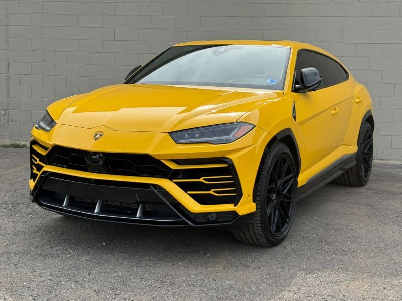 2019 LAMBORGHINI URUS Base