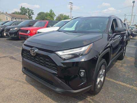 2025 TOYOTA RAV4 XLE