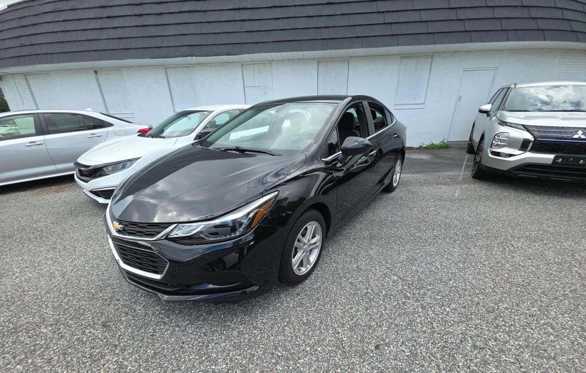 2017 CHEVROLET CRUZE LT 1