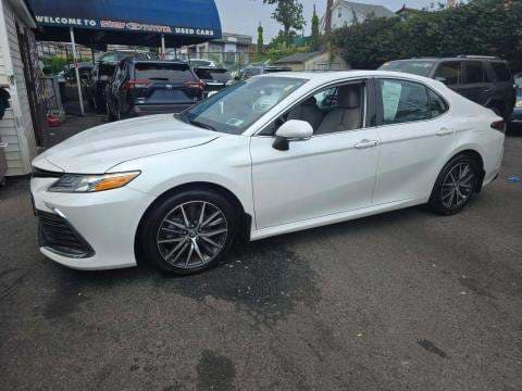 2023 TOYOTA CAMRY HYBRID XLE
