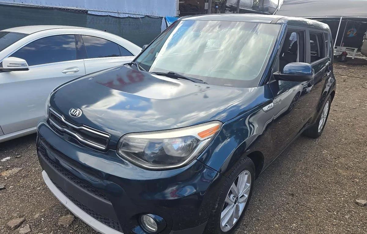 2019 KIA SOUL + 1