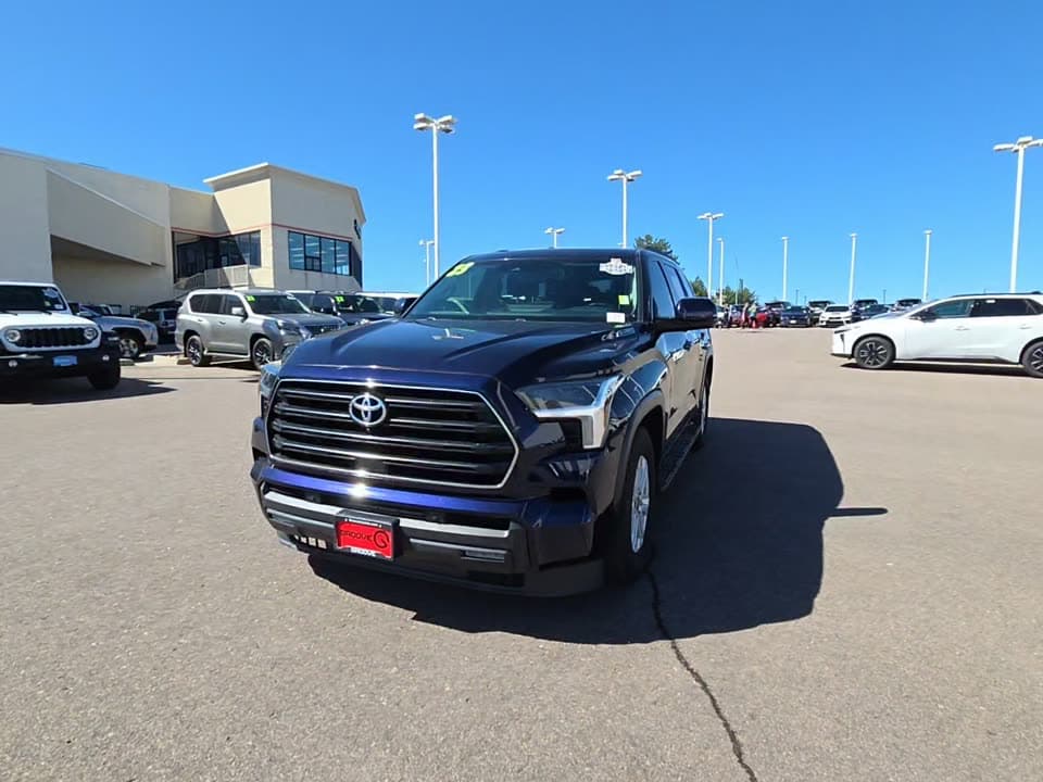 2023 TOYOTA SEQUOIA SR5