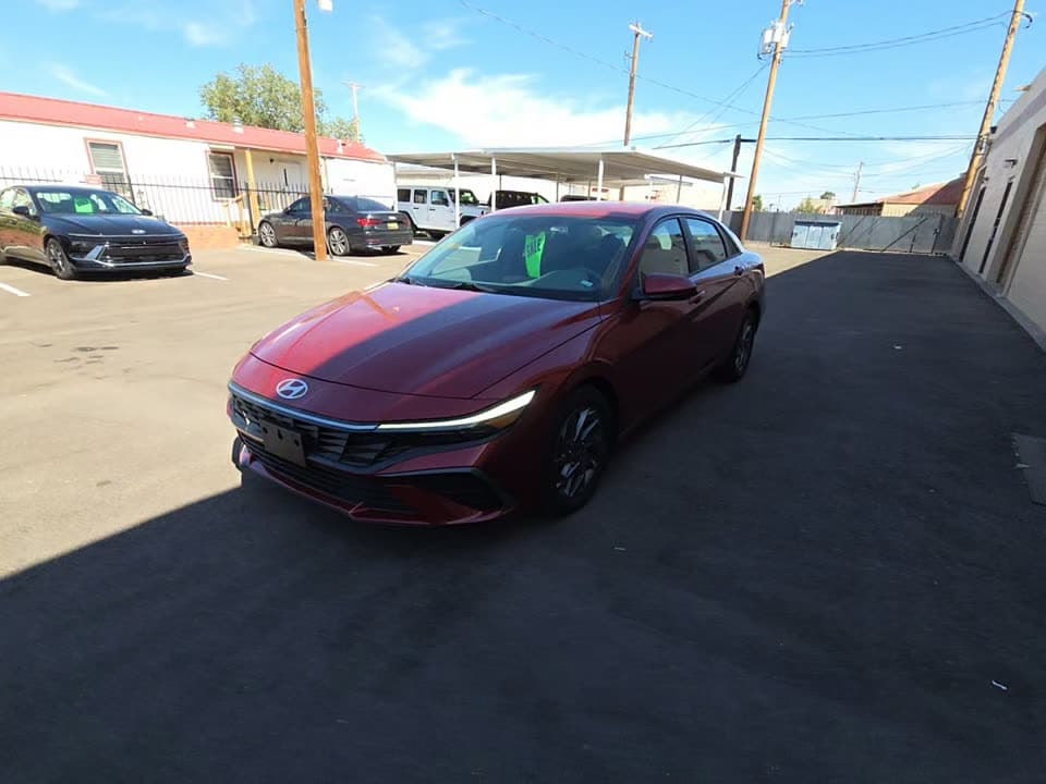2024 HYUNDAI ELANTRA SEL