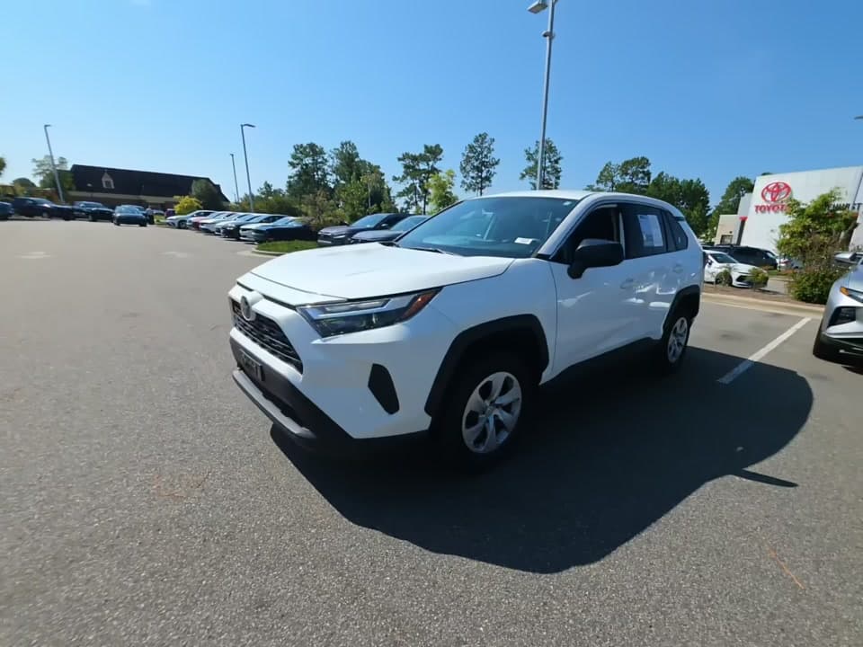 2024 TOYOTA RAV4 LE