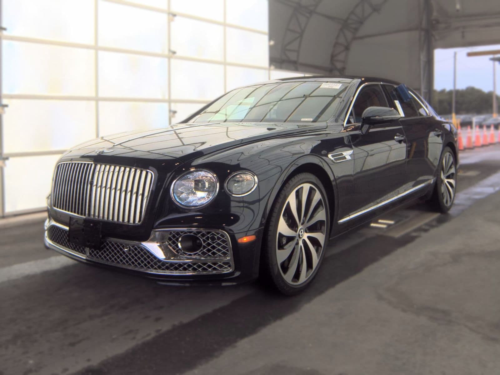 2022 BENTLEY FLYING SPUR V8