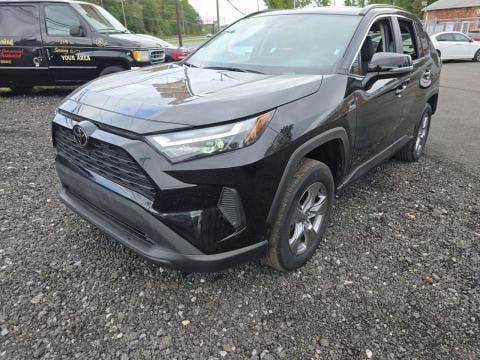 2025 TOYOTA RAV4 XLE