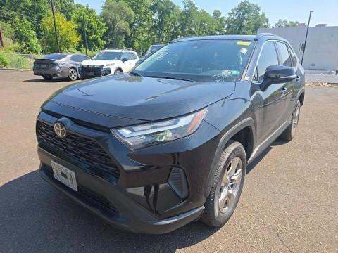 2023 TOYOTA RAV4 XLE
