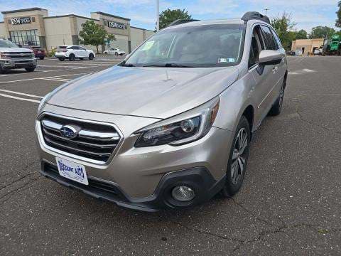 2018 SUBARU OUTBACK 3.6R Limited 1