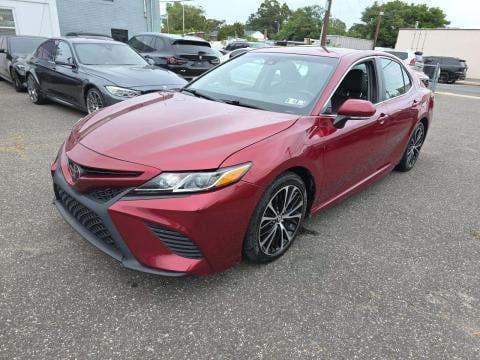 2018 TOYOTA CAMRY SE