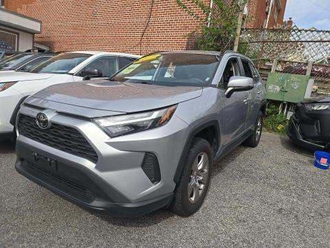 2025 TOYOTA RAV4 XLE