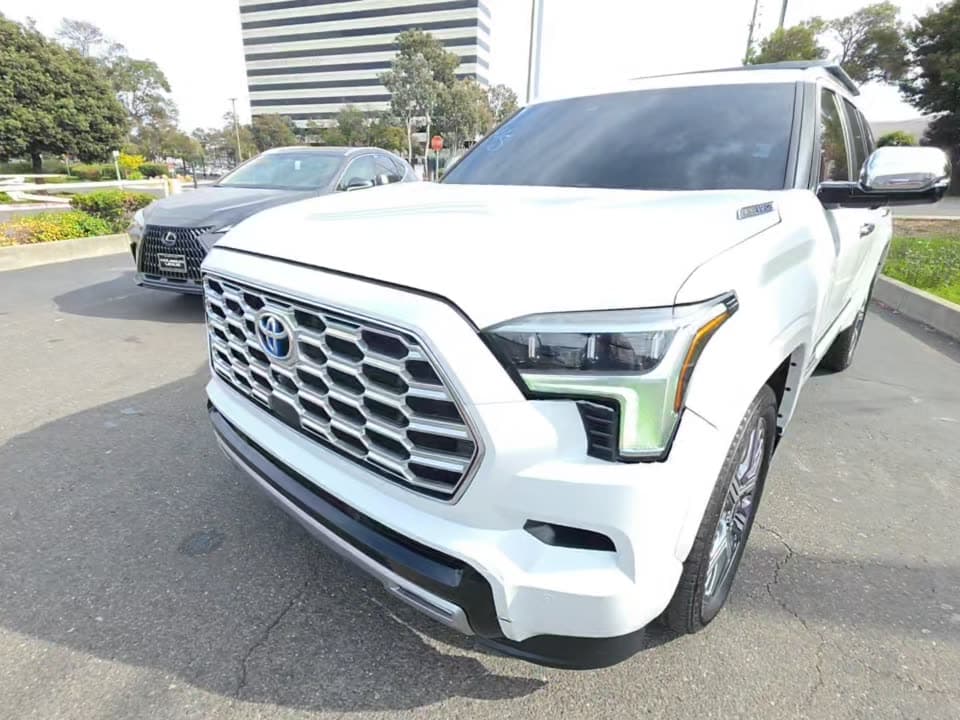 2024 TOYOTA SEQUOIA Capstone
