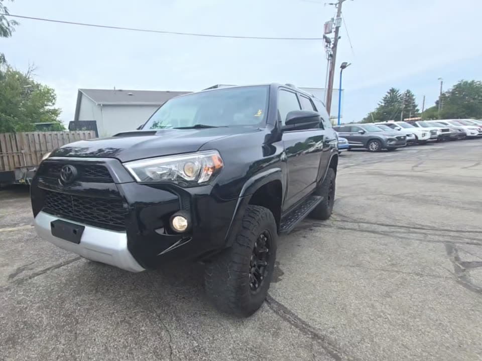 2018 TOYOTA 4RUNNER TRD Off-Road