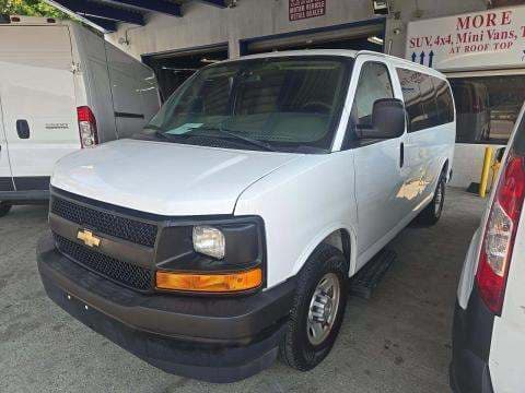 2017 CHEVROLET EXPRESS 2500 LS 1