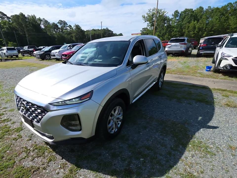 2019 HYUNDAI SANTA FE SE 1