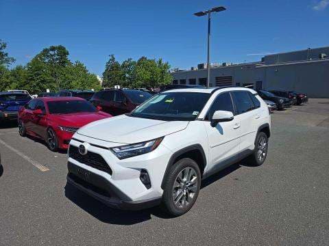 2023 TOYOTA RAV4 XLE Premium