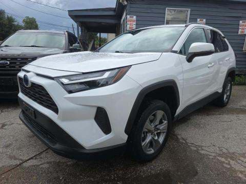 2024 TOYOTA RAV4 HYBRID XLE