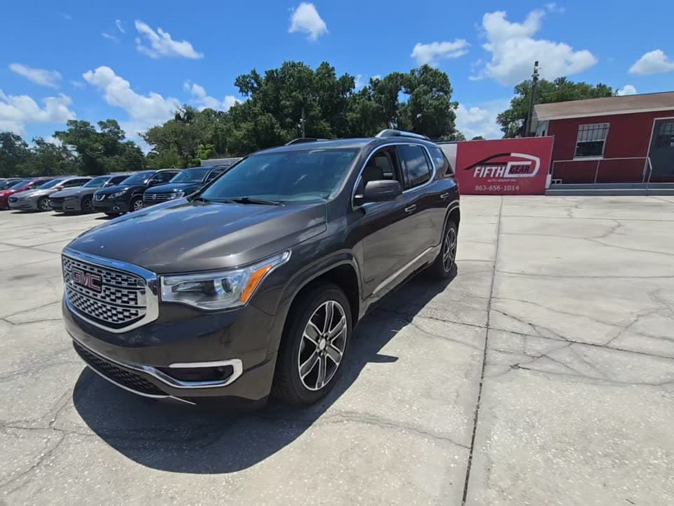 2019 GMC ACADIA Denali 1