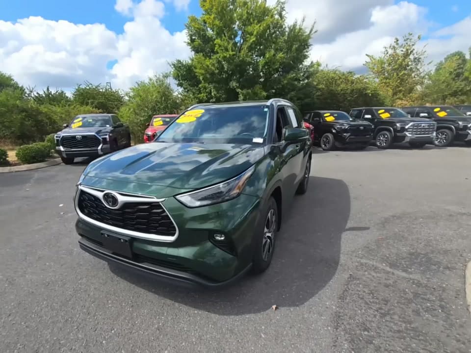 2025 TOYOTA HIGHLANDER XLE