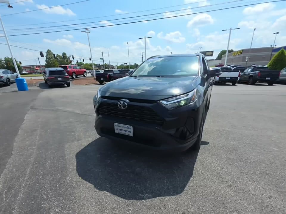 2025 TOYOTA RAV4 XLE