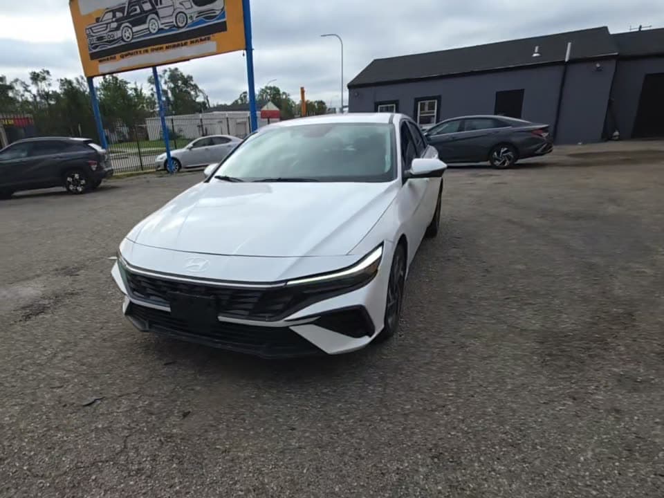 2024 HYUNDAI ELANTRA Limited