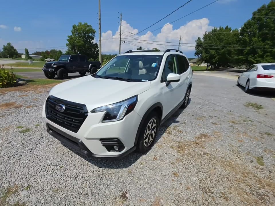 2024 SUBARU FORESTER Premium