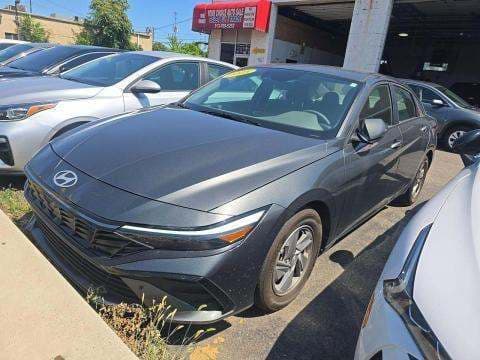 2025 HYUNDAI ELANTRA SE