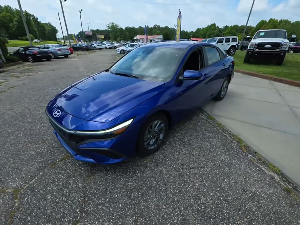 2024 HYUNDAI ELANTRA SEL 1