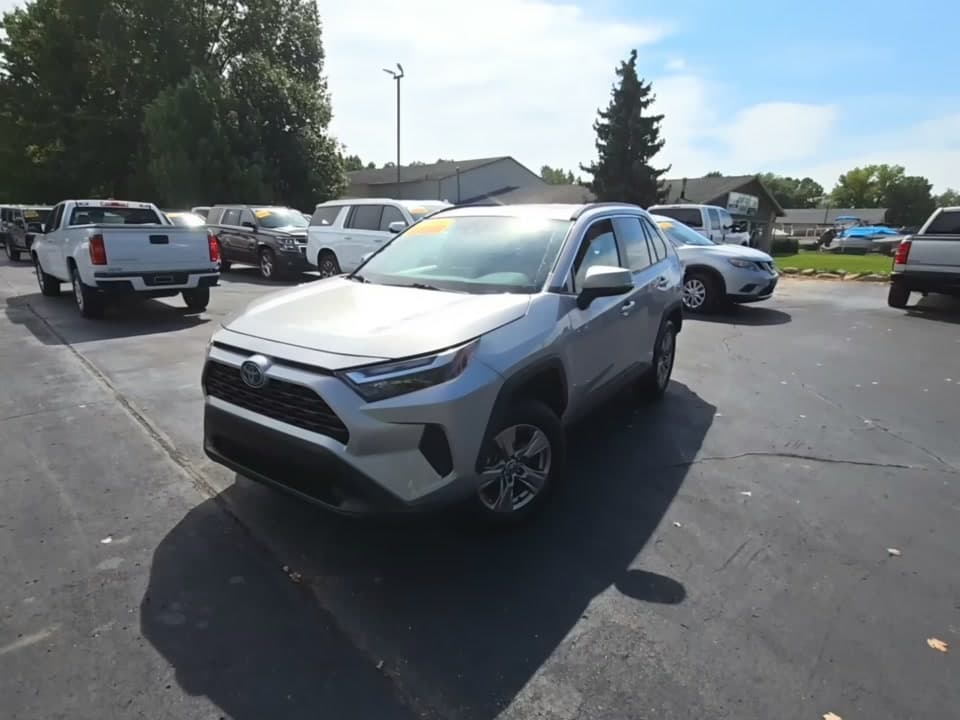 2024 TOYOTA RAV4 HYBRID XLE
