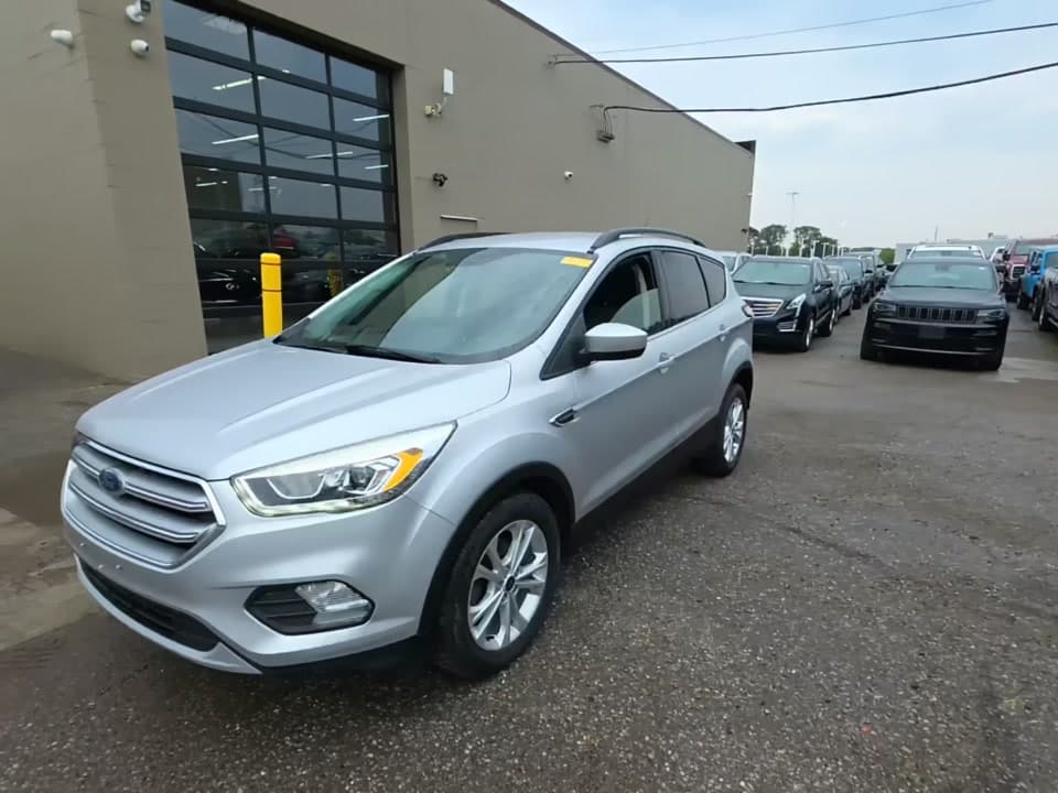 2017 FORD ESCAPE SE 1