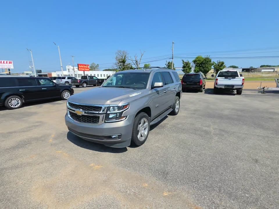 2019 CHEVROLET TAHOE LT 1