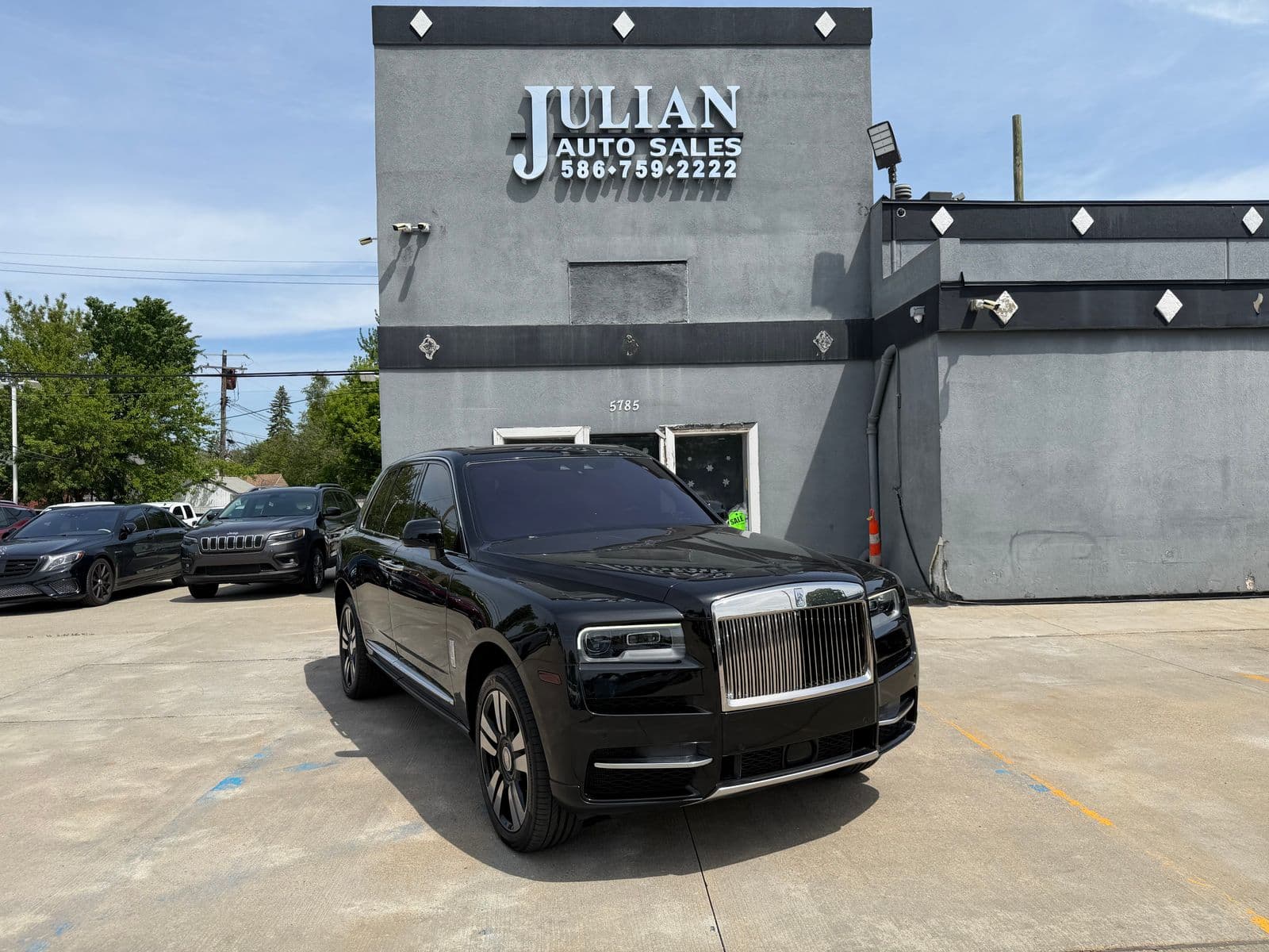 2019 ROLLS-ROYCE CULLINAN Base