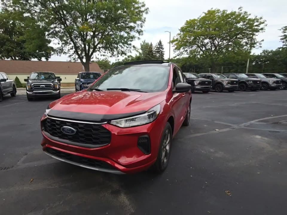 2023 FORD ESCAPE ST-Line 1