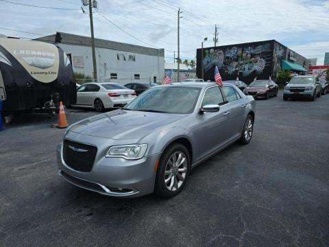 2018 CHRYSLER 300 Limited 1